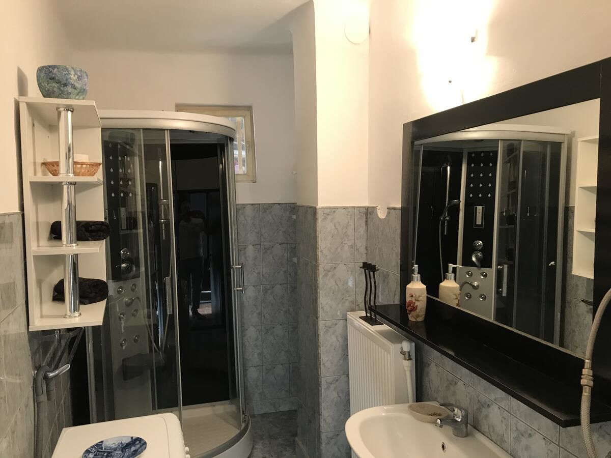 Виллы Casa Printre gradini Брашов